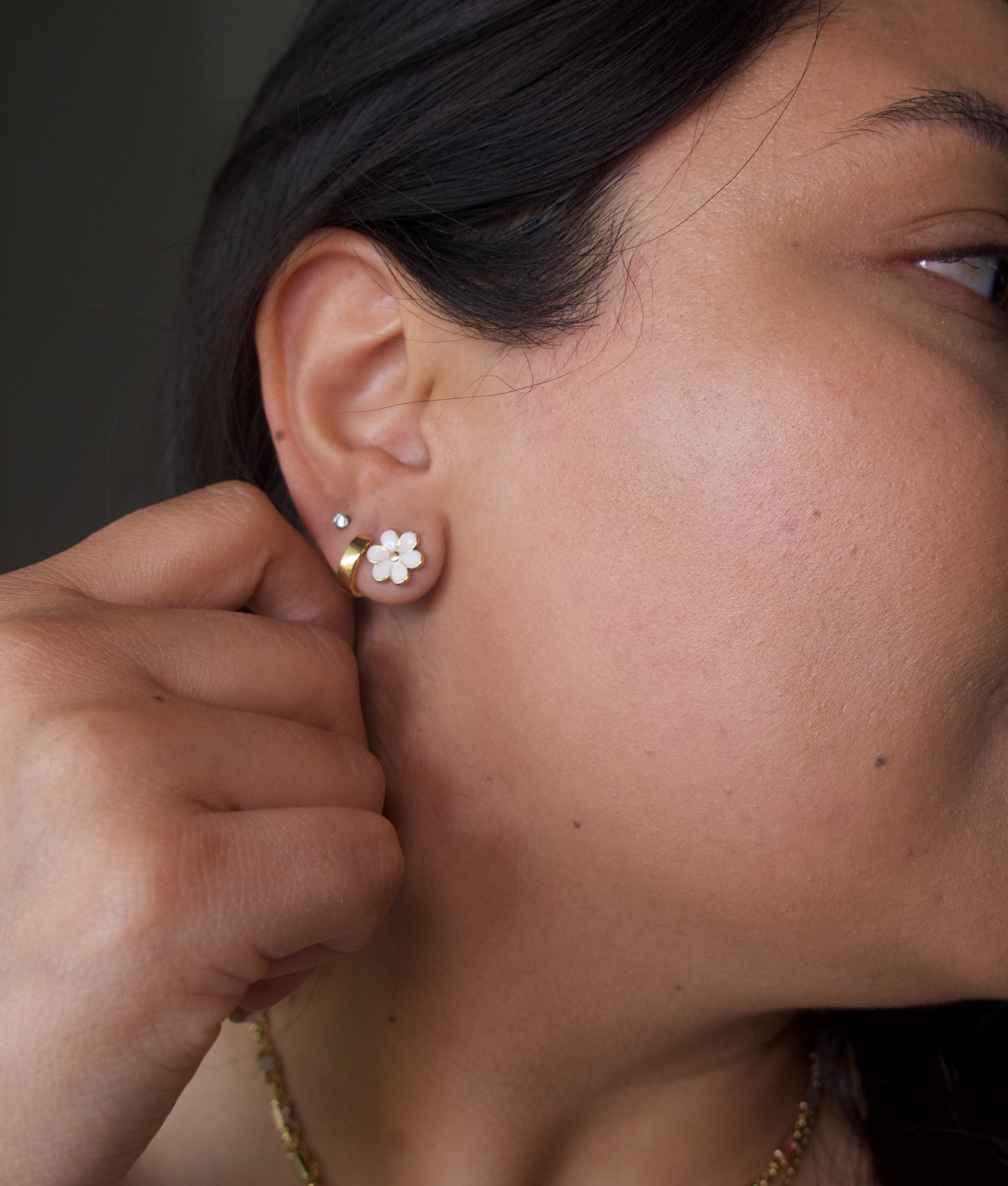 Daisy Studs